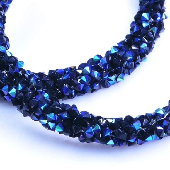 💌 Small Sparkling Rhinestone Hoops - Picture 2 of 6